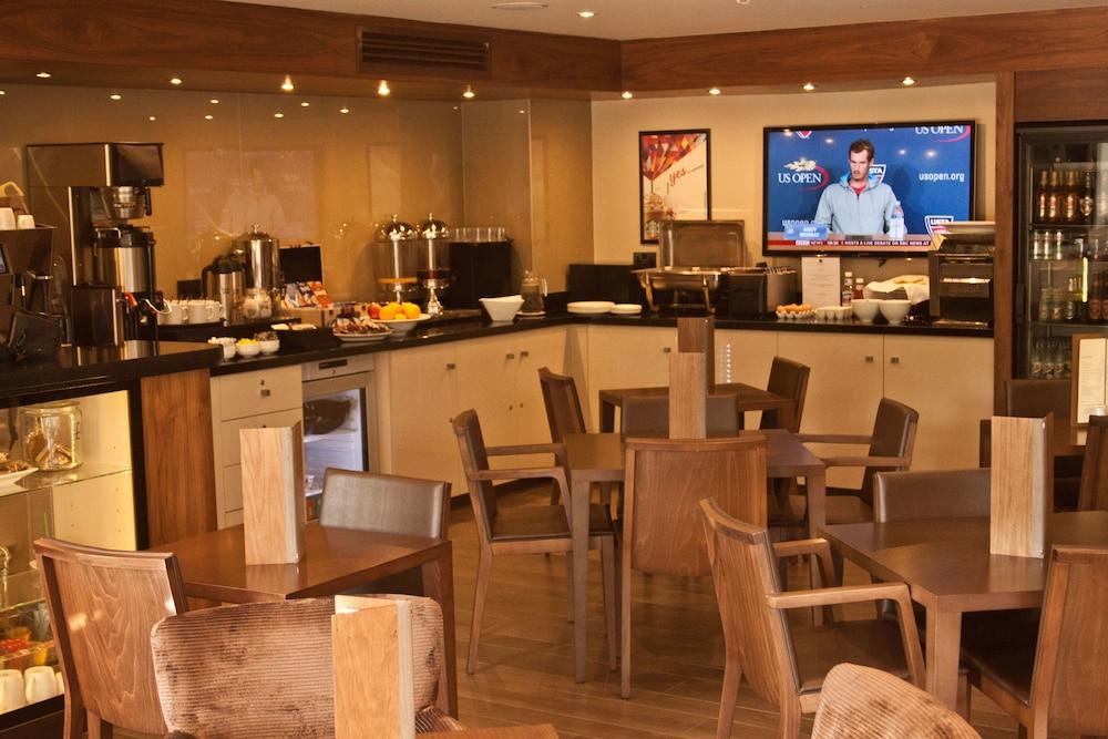 Best Western Pontypool Metro Hotel מראה חיצוני תמונה