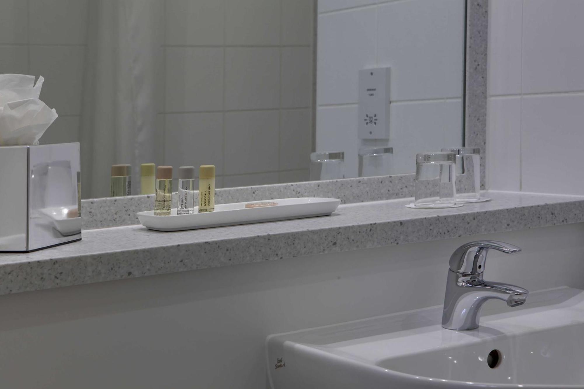 Best Western Pontypool Metro Hotel מראה חיצוני תמונה
