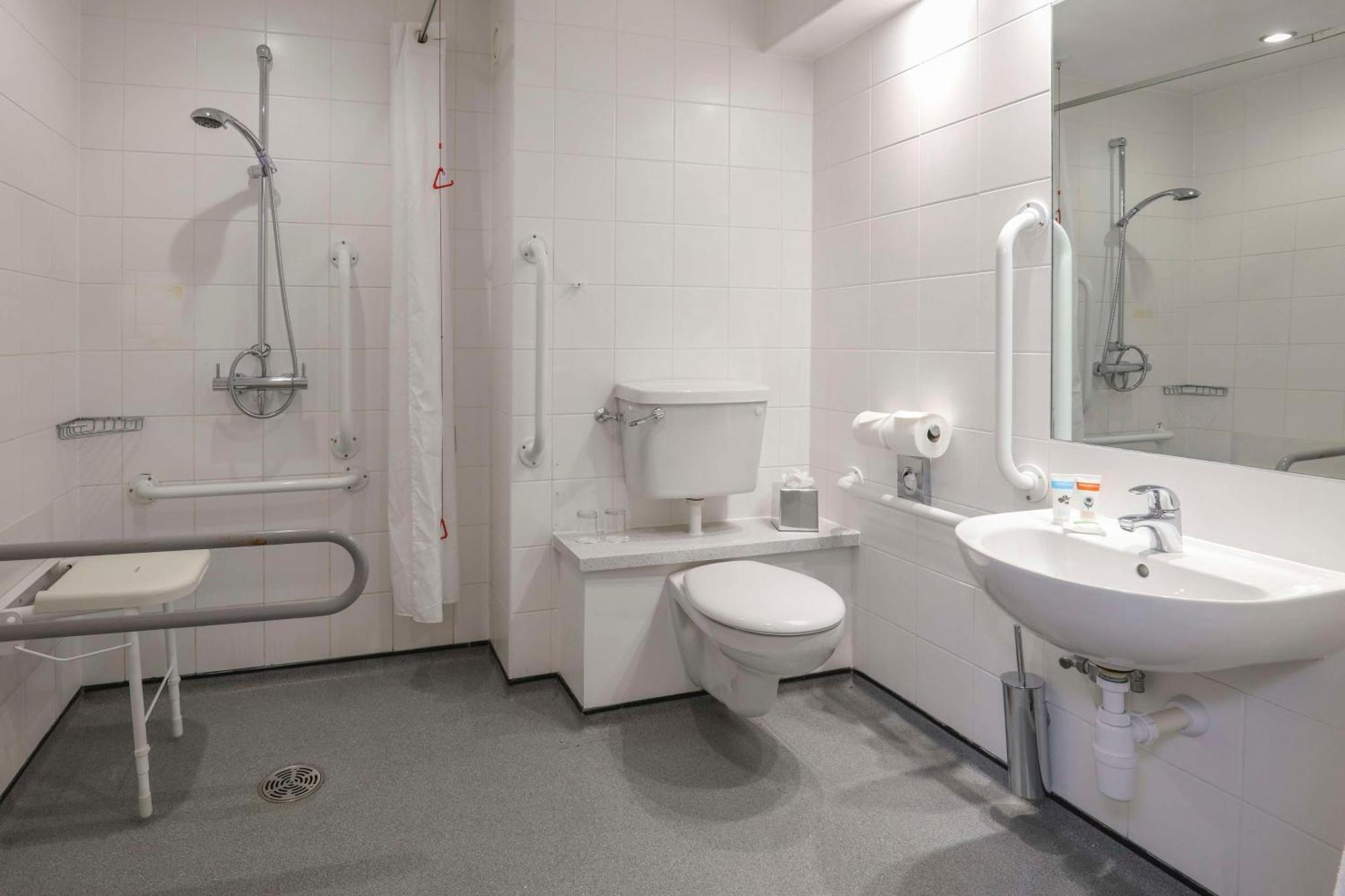 Best Western Pontypool Metro Hotel מראה חיצוני תמונה