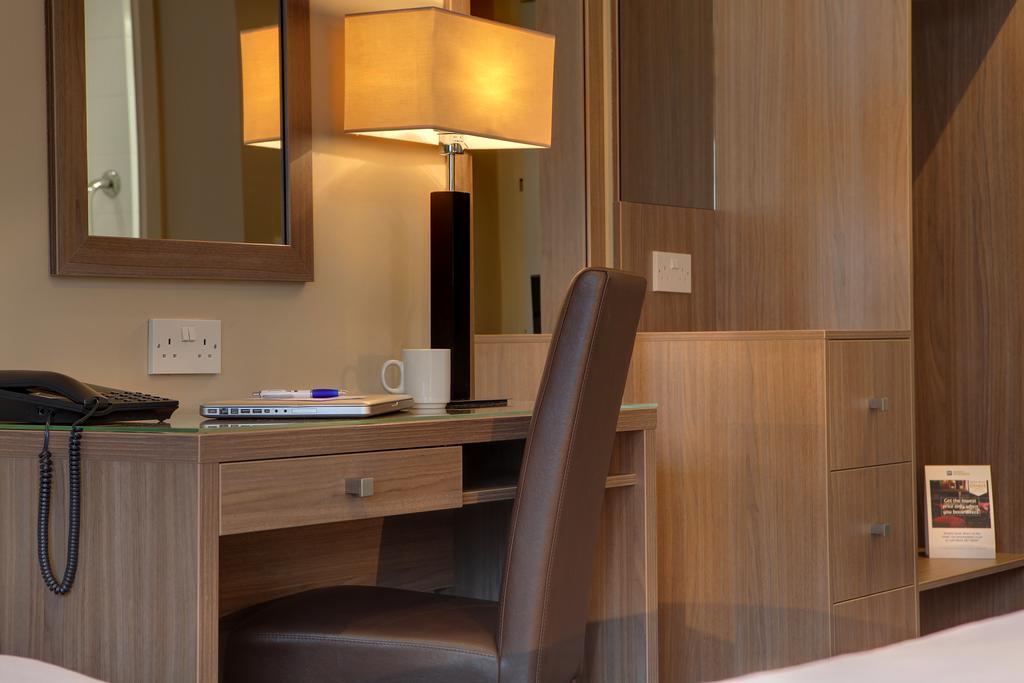 Best Western Pontypool Metro Hotel מראה חיצוני תמונה